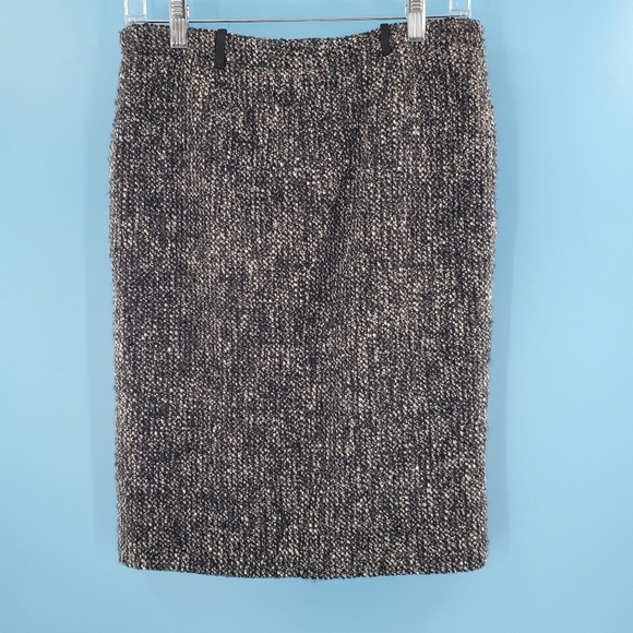 Armani Collezioni tweed with sparkle pencil skirt - Picture 2 of 16